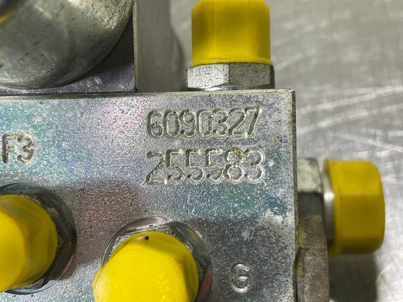 Хидравлика за Строителна техника Mecalac 12MTX-6090341-NG6 Valve/Ventile/Ventiel: снимка 11