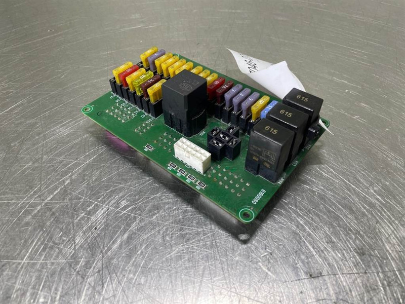 Mecalac 12MTX-6160080-ECU/Control box/Steuermodul - Електрическа система за Строителна техника: снимка 2 Mecalac 12MTX-6160080-ECU/Control box/Steuermodul - Електрическа система за Строителна техника: снимка 2