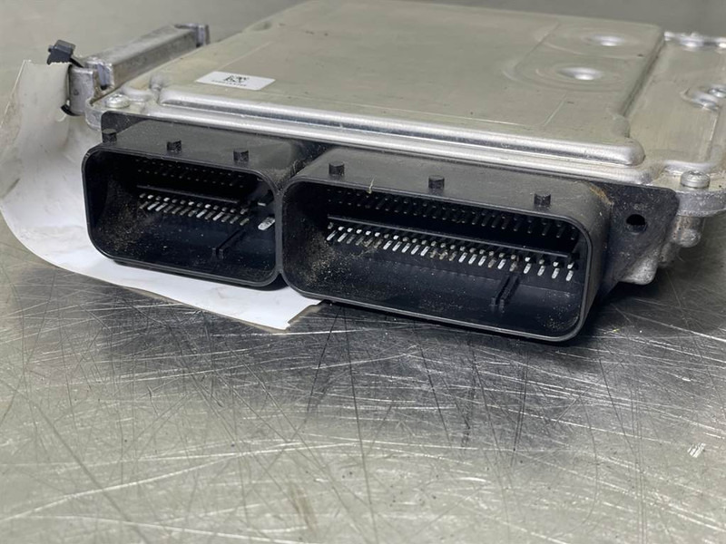 Mecalac 12MTX-6160099-ECU/Control box/Steuermodul - Електрическа система за Строителна техника: снимка 3 Mecalac 12MTX-6160099-ECU/Control box/Steuermodul - Електрическа система за Строителна техника: снимка 3
