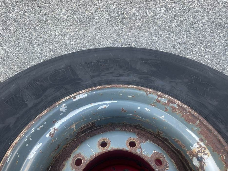Michelin 425/65R22.5-Tire/Reifen/Band - Гуми и джанти за Строителна техника: снимка 5 Michelin 425/65R22.5-Tire/Reifen/Band - Гуми и джанти за Строителна техника: снимка 5