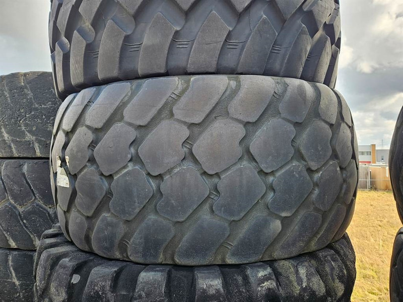 Michelin 600/65R25 - Tyre/Reifen/Band - Гума за Строителна техника: снимка 5 Michelin 600/65R25 - Tyre/Reifen/Band - Гума за Строителна техника: снимка 5