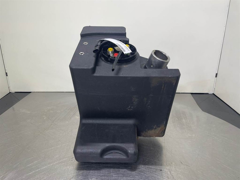 New Holland W110C-CNH 84491464-Fuel tank/Kraftstofftank - Рама/ Шаси за Строителна техника: снимка 1 New Holland W110C-CNH 84491464-Fuel tank/Kraftstofftank - Рама/ Шаси за Строителна техника: снимка 1