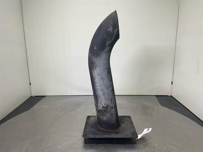 New Holland W110C - Exhaust/Auspuff/Uitlaat - Двигател за Строителна техника: снимка 2 New Holland W110C - Exhaust/Auspuff/Uitlaat - Двигател за Строителна техника: снимка 2