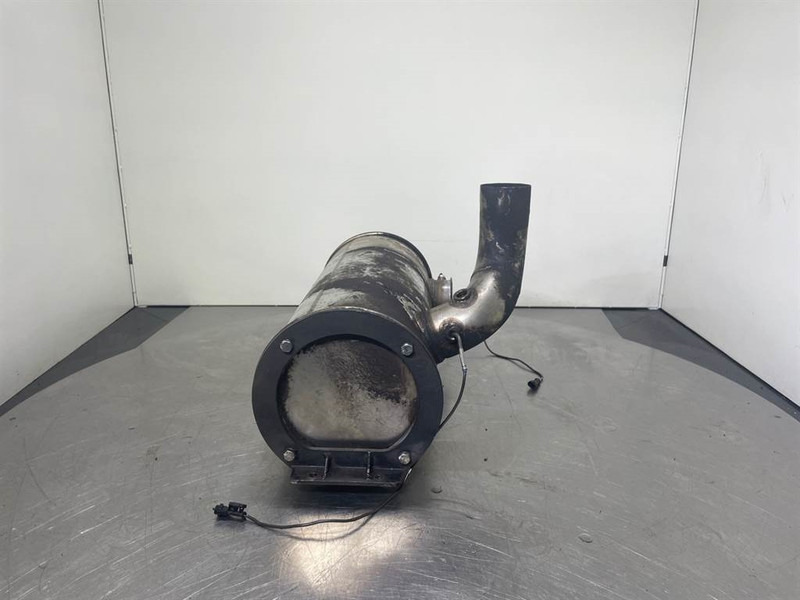 New Holland W110C - Exhaust/Auspuff/Uitlaat - Двигател за Строителна техника: снимка 3 New Holland W110C - Exhaust/Auspuff/Uitlaat - Двигател за Строителна техника: снимка 3