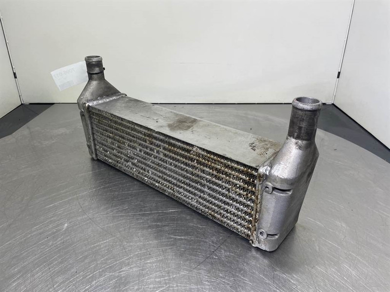 New Holland W110C - Intercooler/Kühler/Koeler - Двигател за Строителна техника: снимка 2 New Holland W110C - Intercooler/Kühler/Koeler - Двигател за Строителна техника: снимка 2