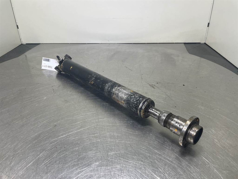 New Holland W110C - Propshaft/Gelenkwelle/Cardanas - Ос и части за Строителна техника: снимка 3 New Holland W110C - Propshaft/Gelenkwelle/Cardanas - Ос и части за Строителна техника: снимка 3
