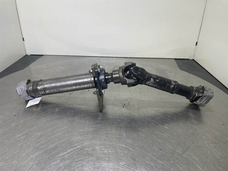 New Holland W110C - Propshaft/Gelenkwelle/Cardanas - Ос и части за Строителна техника: снимка 1 New Holland W110C - Propshaft/Gelenkwelle/Cardanas - Ос и части за Строителна техника: снимка 1
