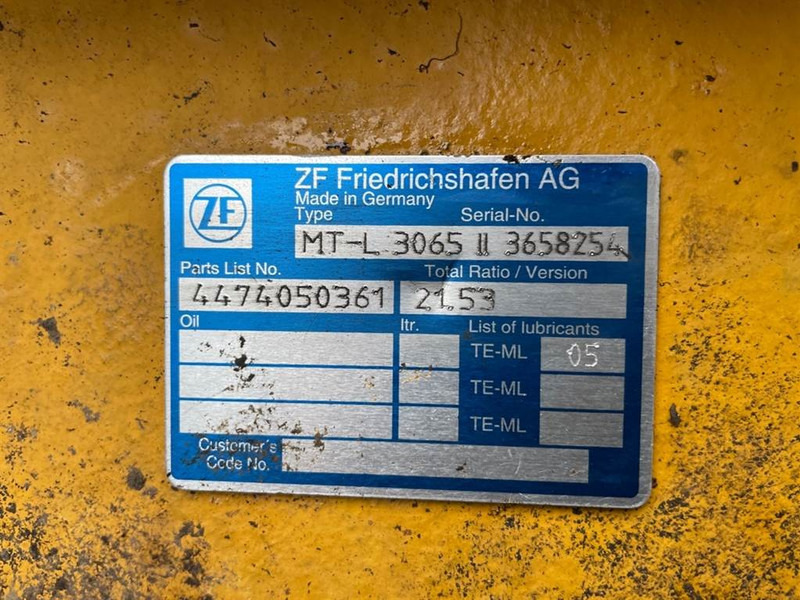 Ос и части за Строителна техника New Holland W110C-ZF MT-L3065II-Axle/Achse/As: снимка 7