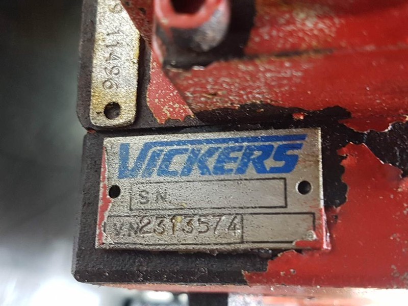 Хидравлика O & K 4522059 - O&K L15 B - Valve/Ventile/Ventiel: снимка 6
