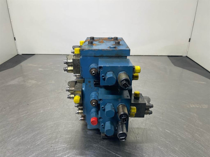 Хидравлика за Строителна техника O & K L25.5-Rexroth M6-1008-01/2M6-Valve/Ventile/Ventiel: снимка 7