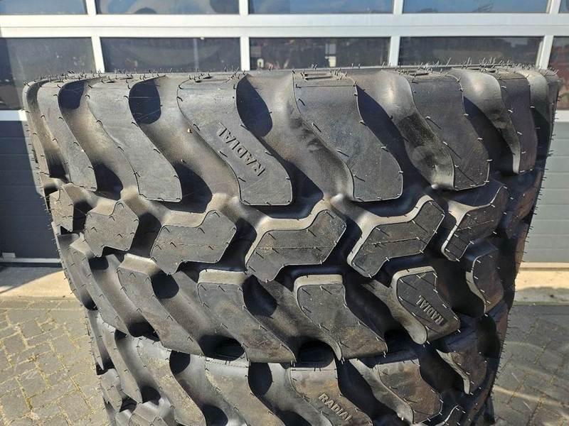 SWT 405/70R20 (16.0/70R20) *NEW* - Tire/Reifen/Band - Гуми и джанти за Строителна техника: снимка 4 SWT 405/70R20 (16.0/70R20) *NEW* - Tire/Reifen/Band - Гуми и джанти за Строителна техника: снимка 4