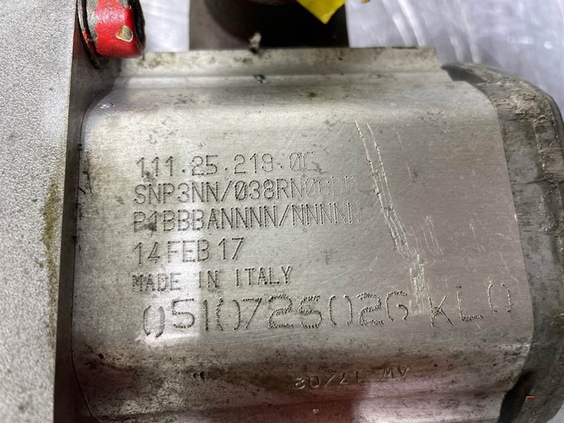 Sauer Danfoss SNP3NN/038RN06D-Gearpump/Zahnradpumpe/Tandwielpomp - Хидравлика за Строителна техника: снимка 5 Sauer Danfoss SNP3NN/038RN06D-Gearpump/Zahnradpumpe/Tandwielpomp - Хидравлика за Строителна техника: снимка 5