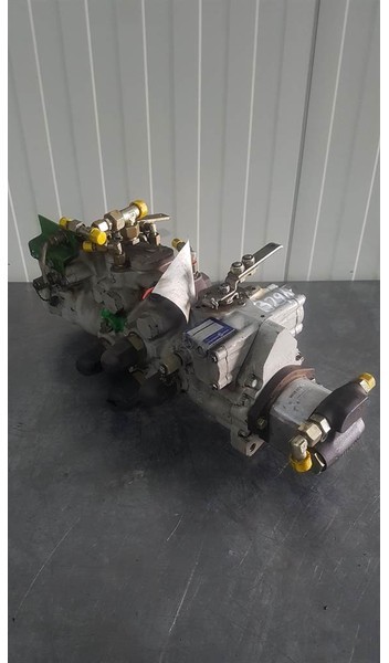 Sauer Sundstrand TPV4/046+046-R4Z - Drive pump - Хидравлика: снимка 2 Sauer Sundstrand TPV4/046+046-R4Z - Drive pump - Хидравлика: снимка 2