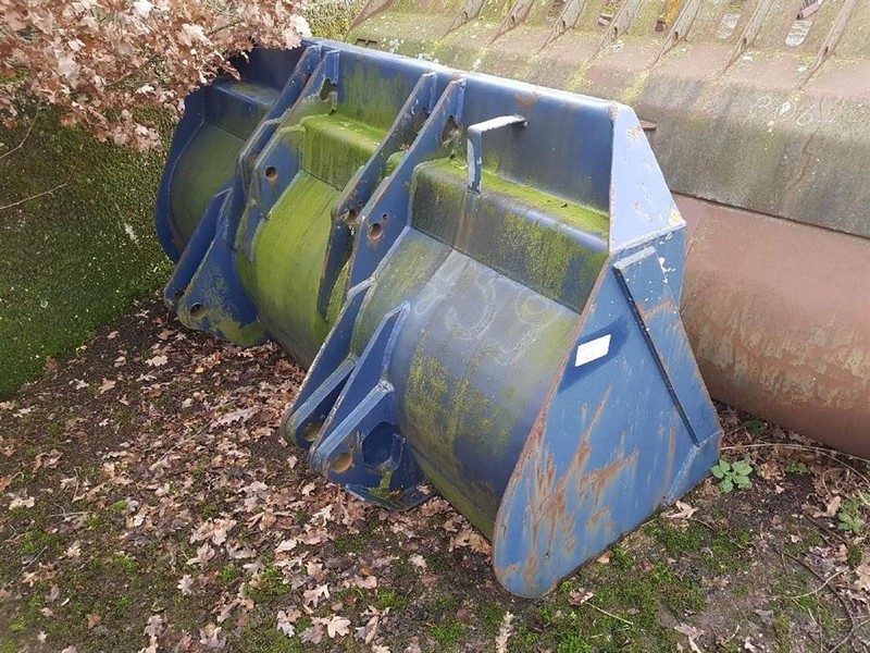 Schaeff SKL863-SKL861-Bucket/Schaufel/Dichte bak - Кофа: снимка 1 Schaeff SKL863-SKL861-Bucket/Schaufel/Dichte bak - Кофа: снимка 1