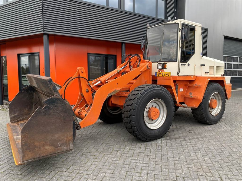 Schaeff SKS 661 - Колесен товарач: снимка 2 Schaeff SKS 661 - Колесен товарач: снимка 2