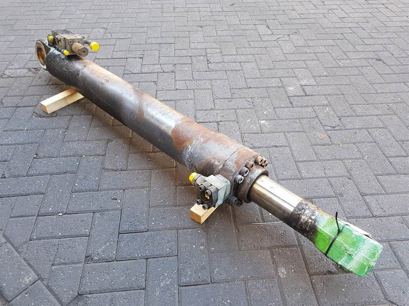 Sennebogen 818 - Lifting cylinder/Hubzylinder/Hefcilinder - Хидравлика: снимка 1 Sennebogen 818 - Lifting cylinder/Hubzylinder/Hefcilinder - Хидравлика: снимка 1