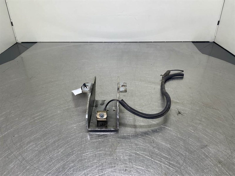 Sennebogen 835E-141092-Holder with Camera/Kamera - Кабина и интериор за Строителна техника: снимка 1 Sennebogen 835E-141092-Holder with Camera/Kamera - Кабина и интериор за Строителна техника: снимка 1