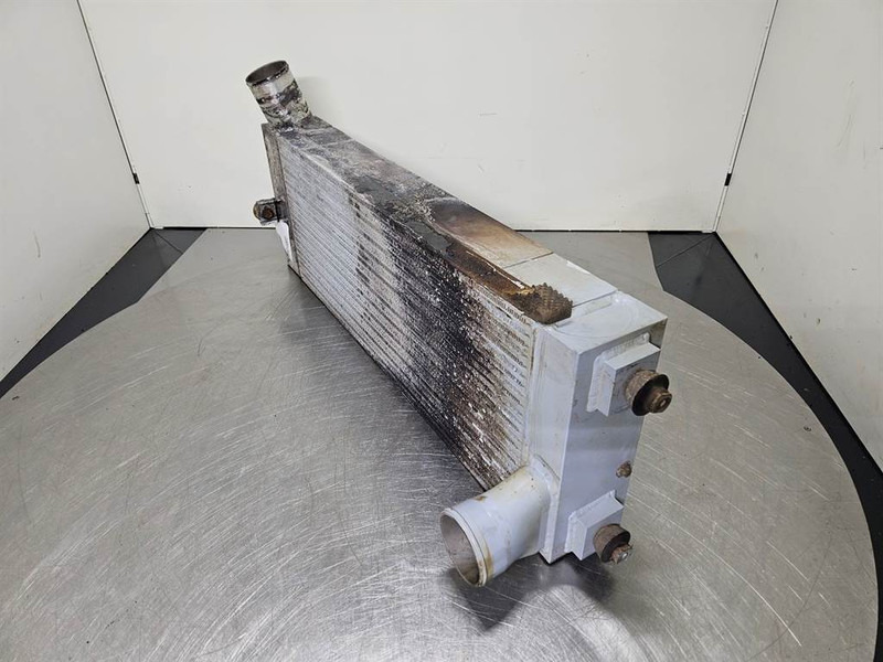 Sennebogen 835E - Intercooler/Ladeluftkühler/Luchtkoeler - Двигател за Строителна техника: снимка 2 Sennebogen 835E - Intercooler/Ladeluftkühler/Luchtkoeler - Двигател за Строителна техника: снимка 2