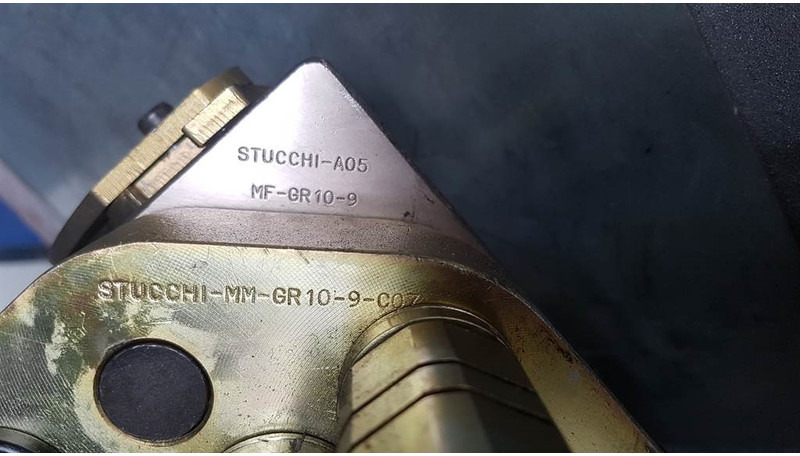 Stucchi GR10 - 9 - Liebherr-Quick coupler/Schnellk - Хидравлика: снимка 3 Stucchi GR10 - 9 - Liebherr-Quick coupler/Schnellk - Хидравлика: снимка 3