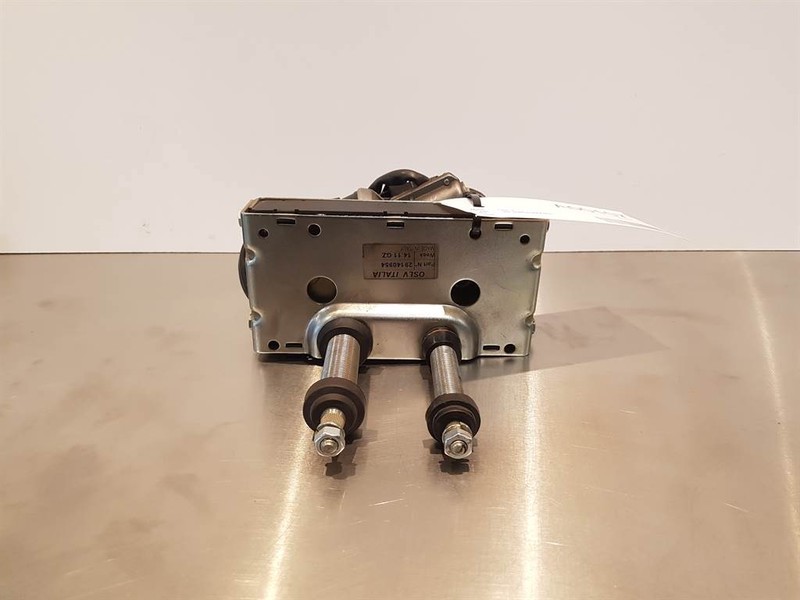 Terex TL/SKL-5388665416-OSLV-Wiper motor/Wischermotor - Електрическа система за Строителна техника: снимка 1 Terex TL/SKL-5388665416-OSLV-Wiper motor/Wischermotor - Електрическа система за Строителна техника: снимка 1