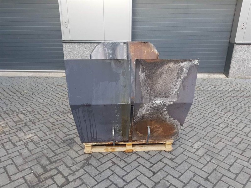 Terex TL260-0457006031-Mud guard/Kotfluegel/Spatbord - Калник за Строителна техника: снимка 2 Terex TL260-0457006031-Mud guard/Kotfluegel/Spatbord - Калник за Строителна техника: снимка 2