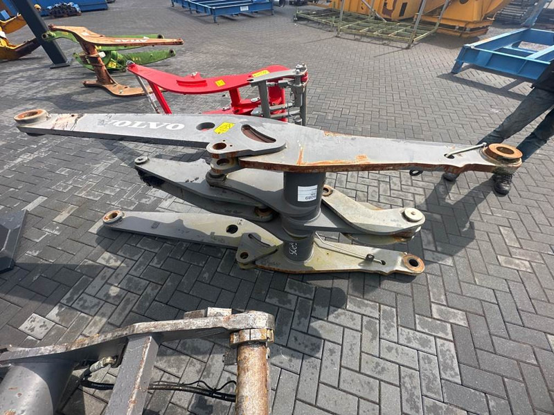 Volvo L 45 F - Lifting framework/Schaufelarm/Giek - Стрела: снимка 1 Volvo L 45 F - Lifting framework/Schaufelarm/Giek - Стрела: снимка 1