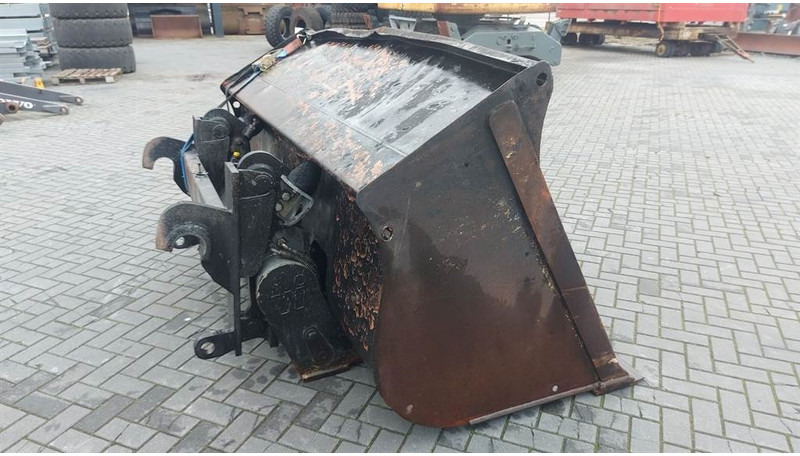 Volvo L 90 C - Кофа за Строителна техника: снимка 3 Volvo L 90 C - Кофа за Строителна техника: снимка 3