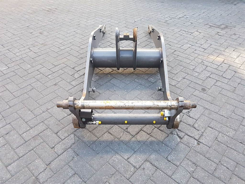 Volvo L30G-ZM2810515/ZM2810530-Lifting framework/Giek - Стрела за Строителна техника: снимка 4 Volvo L30G-ZM2810515/ZM2810530-Lifting framework/Giek - Стрела за Строителна техника: снимка 4