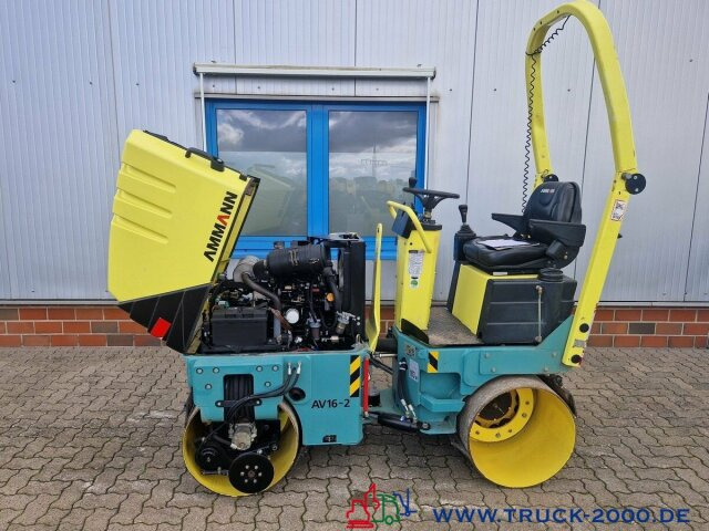 Ammann AV 16-2 Tandem Vibrationswalze Kanten Schneider - Валяк: снимка 4 Ammann AV 16-2 Tandem Vibrationswalze Kanten Schneider - Валяк: снимка 4