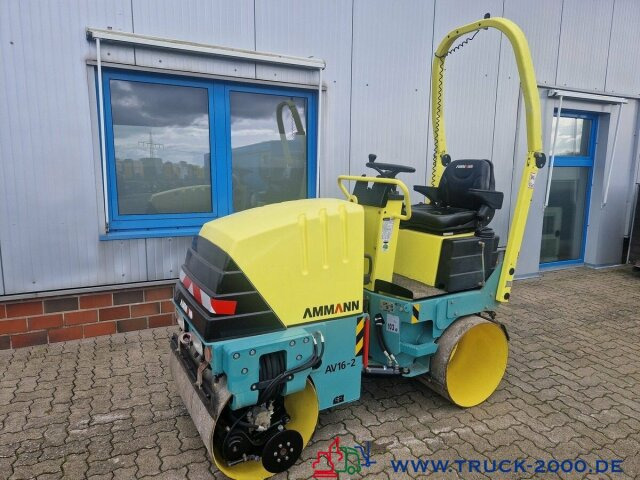 Валяк Ammann AV 16-2 Tandem Vibrationswalze Kanten Schneider: снимка 13