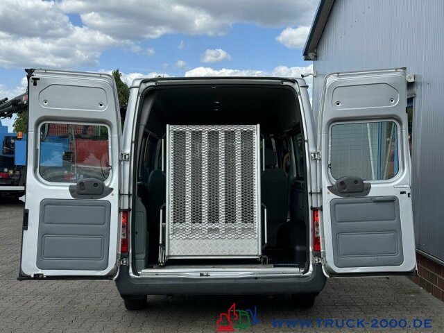 Ford Transit FT 300L Trend 9 Sitze & Rollstuhlrampe - Пътнически бус: снимка 5 Ford Transit FT 300L Trend 9 Sitze & Rollstuhlrampe - Пътнически бус: снимка 5
