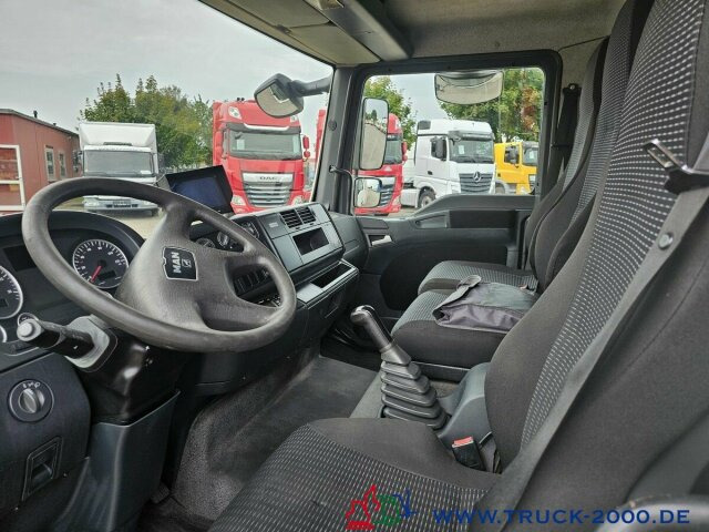 MAN TGL 8.180 Koffer Länge 6.05m LBW 3 Sitze - Камион фургон: снимка 4 MAN TGL 8.180 Koffer Länge 6.05m LBW 3 Sitze - Камион фургон: снимка 4