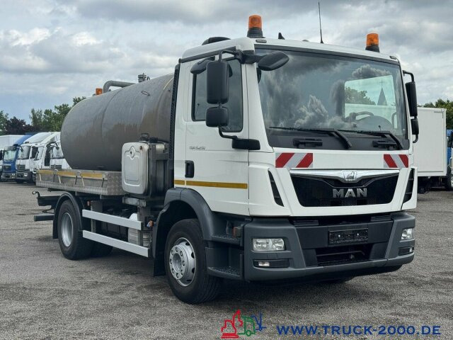 MAN TGM 15.250 Fäkalien- Saugwagen 8.000 Liter Klima - Каналопочистваща машина: снимка 5 MAN TGM 15.250 Fäkalien- Saugwagen 8.000 Liter Klima - Каналопочистваща машина: снимка 5