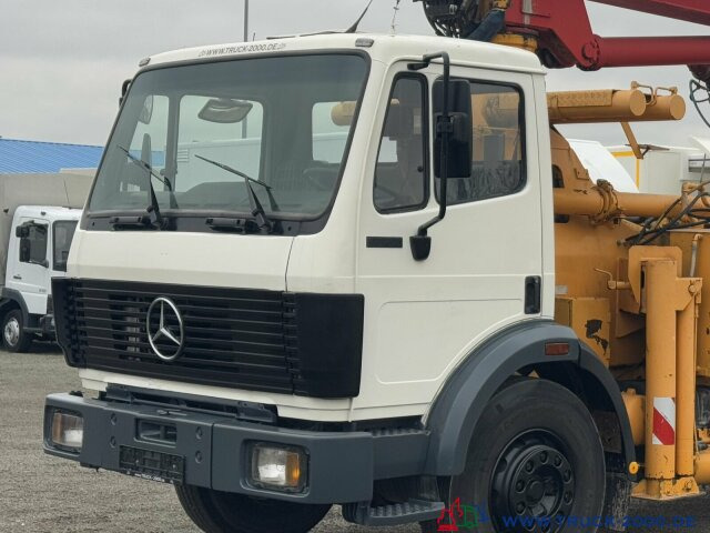 Mercedes-Benz 1722 Betonpumpe Schwing 23m 4 Mast Hallenmeister - Камион с кран: снимка 2 Mercedes-Benz 1722 Betonpumpe Schwing 23m 4 Mast Hallenmeister - Камион с кран: снимка 2