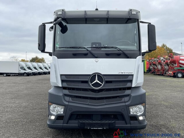 Mercedes-Benz Antos 2542 Hiab 177K HIPRO mit Funkfernbedienung - Бордови камион, Камион с кран: снимка 2 Mercedes-Benz Antos 2542 Hiab 177K HIPRO mit Funkfernbedienung - Бордови камион, Камион с кран: снимка 2