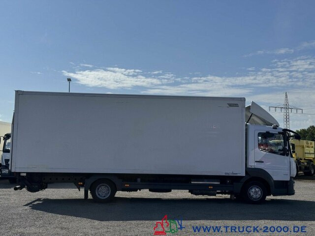 Mercedes-Benz Atego 818 Lang Koffer Ladebordwand BÄR 1.000kg - Лекотоварен автомобил фургон: снимка 3 Mercedes-Benz Atego 818 Lang Koffer Ladebordwand BÄR 1.000kg - Лекотоварен автомобил фургон: снимка 3
