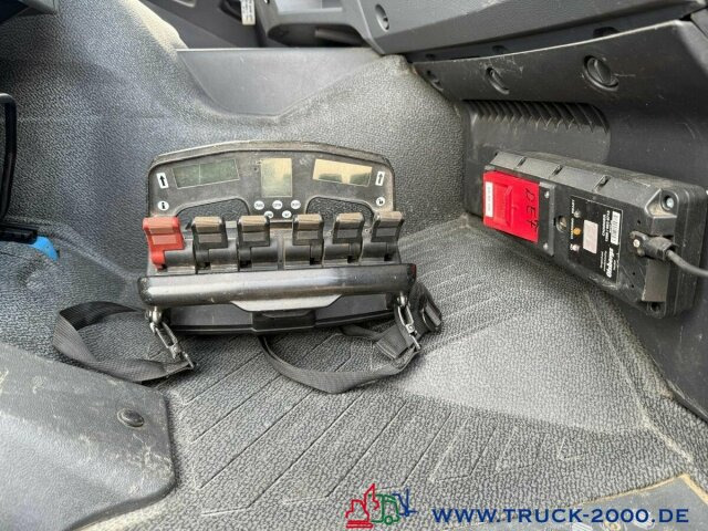 Mercedes-Benz Axor 1833 Hiab 122 ES-3 10m=1,2t. faltbar remote - Бордови камион, Камион с кран: снимка 5 Mercedes-Benz Axor 1833 Hiab 122 ES-3 10m=1,2t. faltbar remote - Бордови камион, Камион с кран: снимка 5