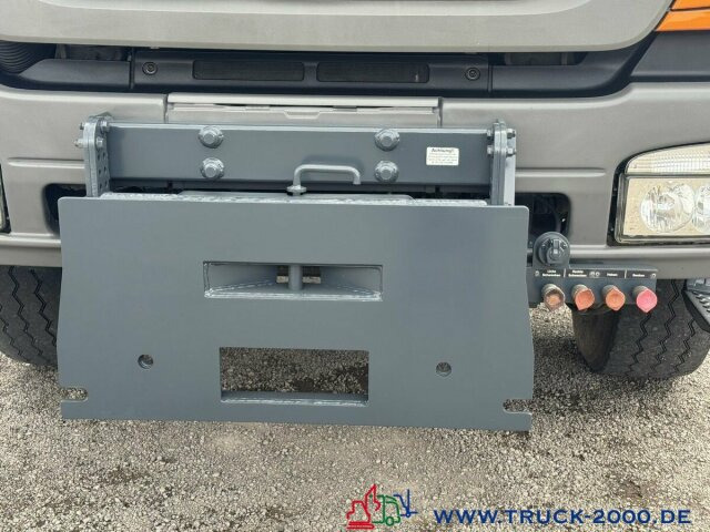 Mercedes-Benz Axor 2133 4x4 Kipper Kran Winterdienstausstat. - Самосвал камион, Камион с кран: снимка 2 Mercedes-Benz Axor 2133 4x4 Kipper Kran Winterdienstausstat. - Самосвал камион, Камион с кран: снимка 2