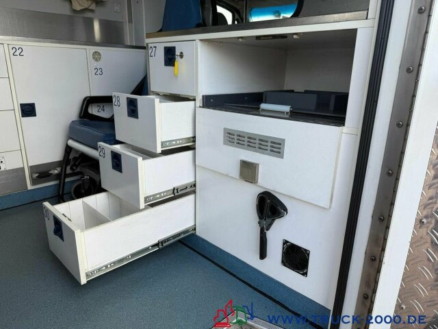 Mercedes-Benz Sprinter 516 Fahrtec RTW Luftfederung 1. Hand - Линейка: снимка 3 Mercedes-Benz Sprinter 516 Fahrtec RTW Luftfederung 1. Hand - Линейка: снимка 3