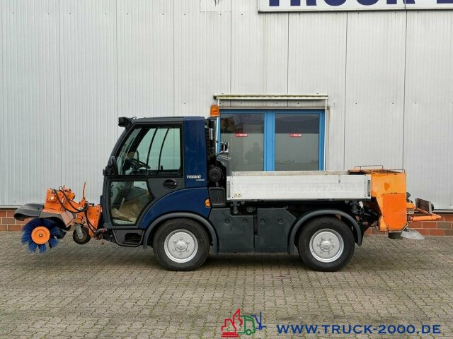 Multicar Tremo X56 Winterdienst Streuer + Besen NUR 9TKM - Мотометачна машина: снимка 4 Multicar Tremo X56 Winterdienst Streuer + Besen NUR 9TKM - Мотометачна машина: снимка 4