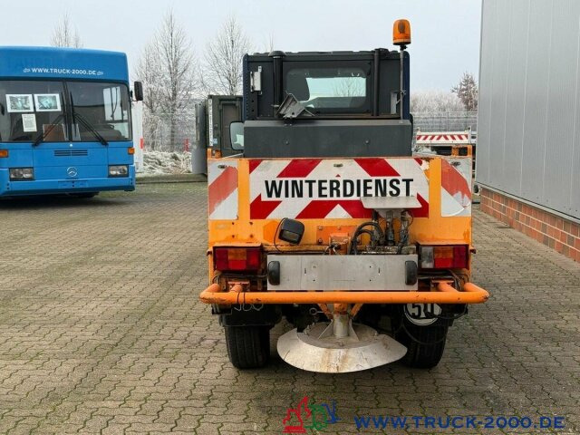 Multicar Tremo X56 Winterdienst Streuer + Besen NUR 9TKM - Мотометачна машина: снимка 2 Multicar Tremo X56 Winterdienst Streuer + Besen NUR 9TKM - Мотометачна машина: снимка 2