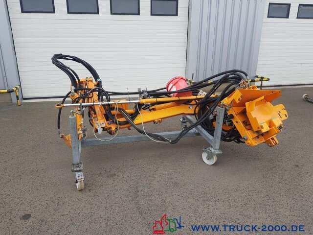 Unimog Mulag MRF 300 Schlegelmähkopf MS + Ausleger - Шредер с телескопично рамо: снимка 4 Unimog Mulag MRF 300 Schlegelmähkopf MS + Ausleger - Шредер с телескопично рамо: снимка 4
