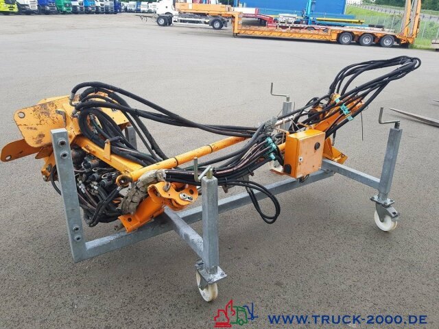 Unimog Mulag MRF 300 Schlegelmähkopf MS + Ausleger - Шредер с телескопично рамо: снимка 3 Unimog Mulag MRF 300 Schlegelmähkopf MS + Ausleger - Шредер с телескопично рамо: снимка 3
