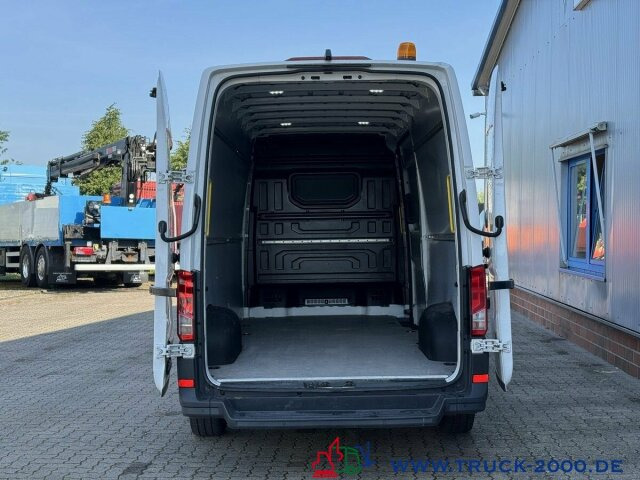 Volkswagen Crafter 35 2.0 TDI Hoch & Lang 3 Sitze Klima - Товарен бус: снимка 3 Volkswagen Crafter 35 2.0 TDI Hoch & Lang 3 Sitze Klima - Товарен бус: снимка 3