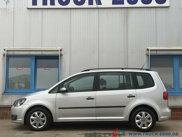 Volkswagen Touran 1.6 TDI BMT Trendline Styling/Sitzhzg./BC - Лек автомобил: снимка 1 Volkswagen Touran 1.6 TDI BMT Trendline Styling/Sitzhzg./BC - Лек автомобил: снимка 1