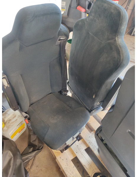 MAN Stoel Zetel MAN TGA / TGS/ TGL / TGX - Седалка за Камион: снимка 2 MAN Stoel Zetel MAN TGA / TGS/ TGL / TGX - Седалка за Камион: снимка 2