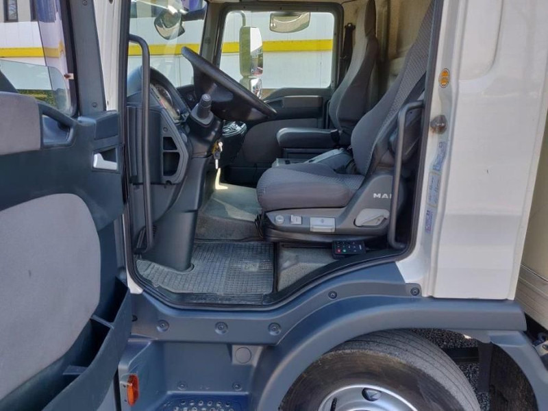 MAN TGL 12.210 Automaat euro4 - Камион фургон: снимка 5 MAN TGL 12.210 Automaat euro4 - Камион фургон: снимка 5
