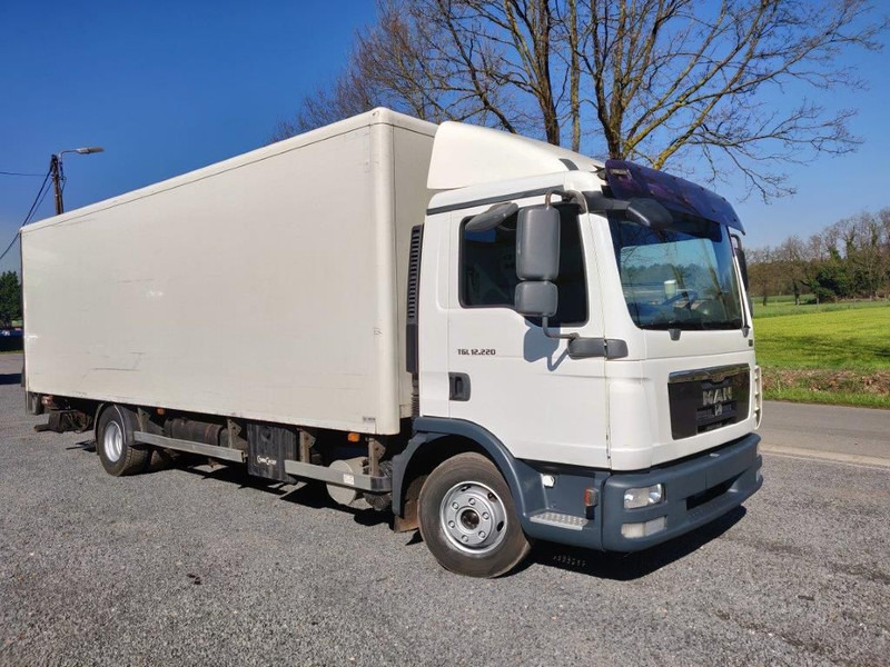 MAN TGL 12.220 TGL 12.220 bakwagen met laadklep euro5 - Камион фургон: снимка 2 MAN TGL 12.220 TGL 12.220 bakwagen met laadklep euro5 - Камион фургон: снимка 2