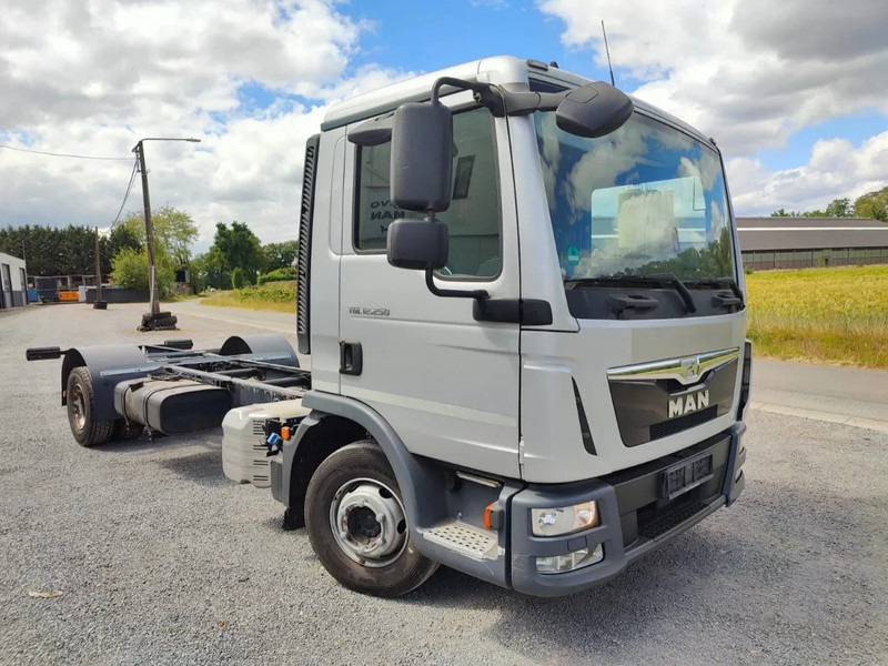 MAN TGL 12.250 Chassis cabine Euro6 - Шаси кабина: снимка 1 MAN TGL 12.250 Chassis cabine Euro6 - Шаси кабина: снимка 1