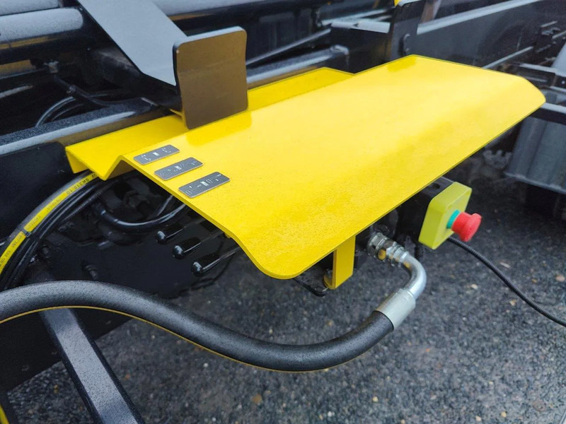 MAN TGL 12.250 with NEW Containersystem / Hooklift JIMECA - Мултилифт с кука камион: снимка 5 MAN TGL 12.250 with NEW Containersystem / Hooklift JIMECA - Мултилифт с кука камион: снимка 5